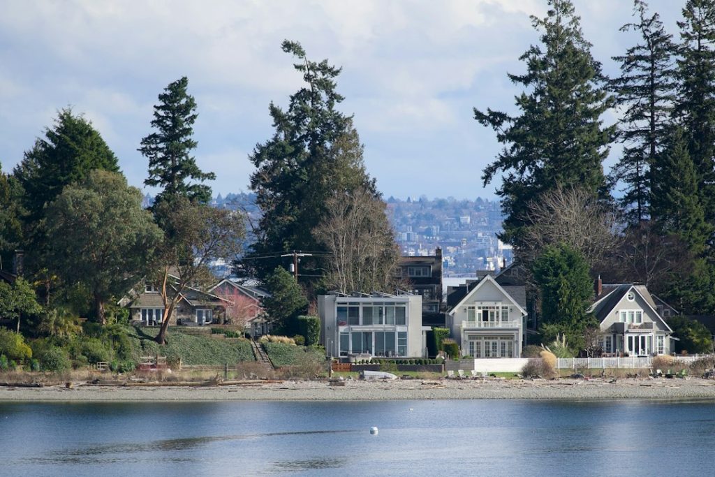 Waterfront homes and evergreen trees on Bainbridge Island